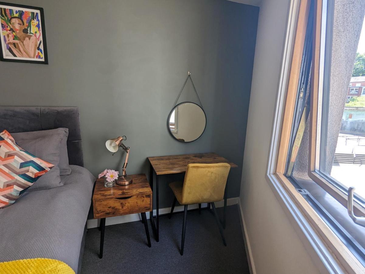 Beautiful Modern Coventry City Centre Apartment Exterior photo