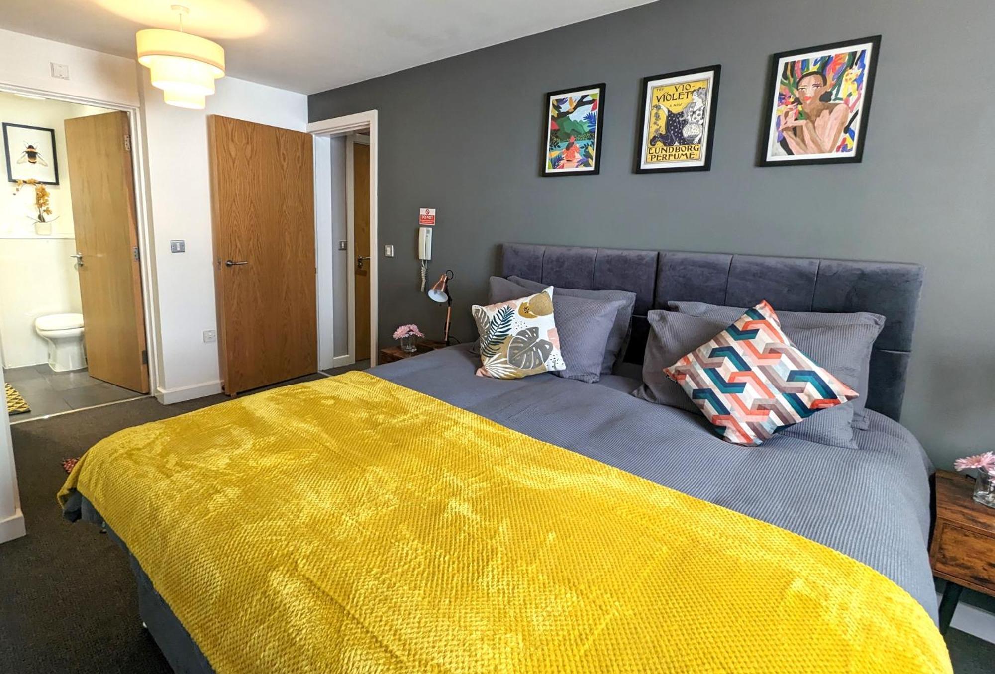 Beautiful Modern Coventry City Centre Apartment Exterior photo